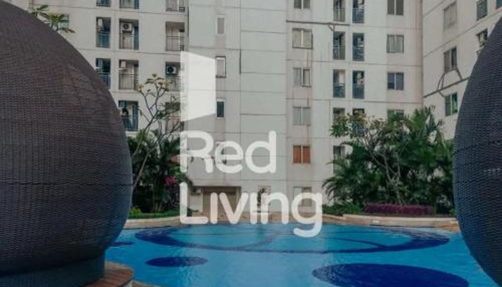 Zwembad - RedLiving Apartemen Bassura City - Vina Tan Tower Flamboyan
