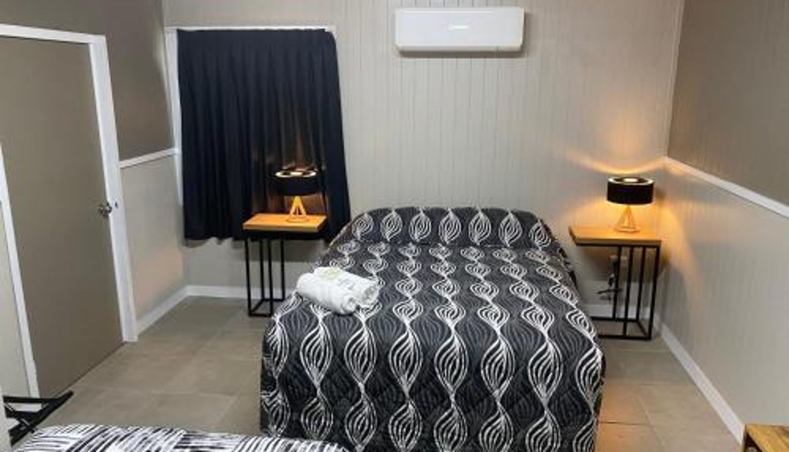 Zimmer - Rix Hotel Motel