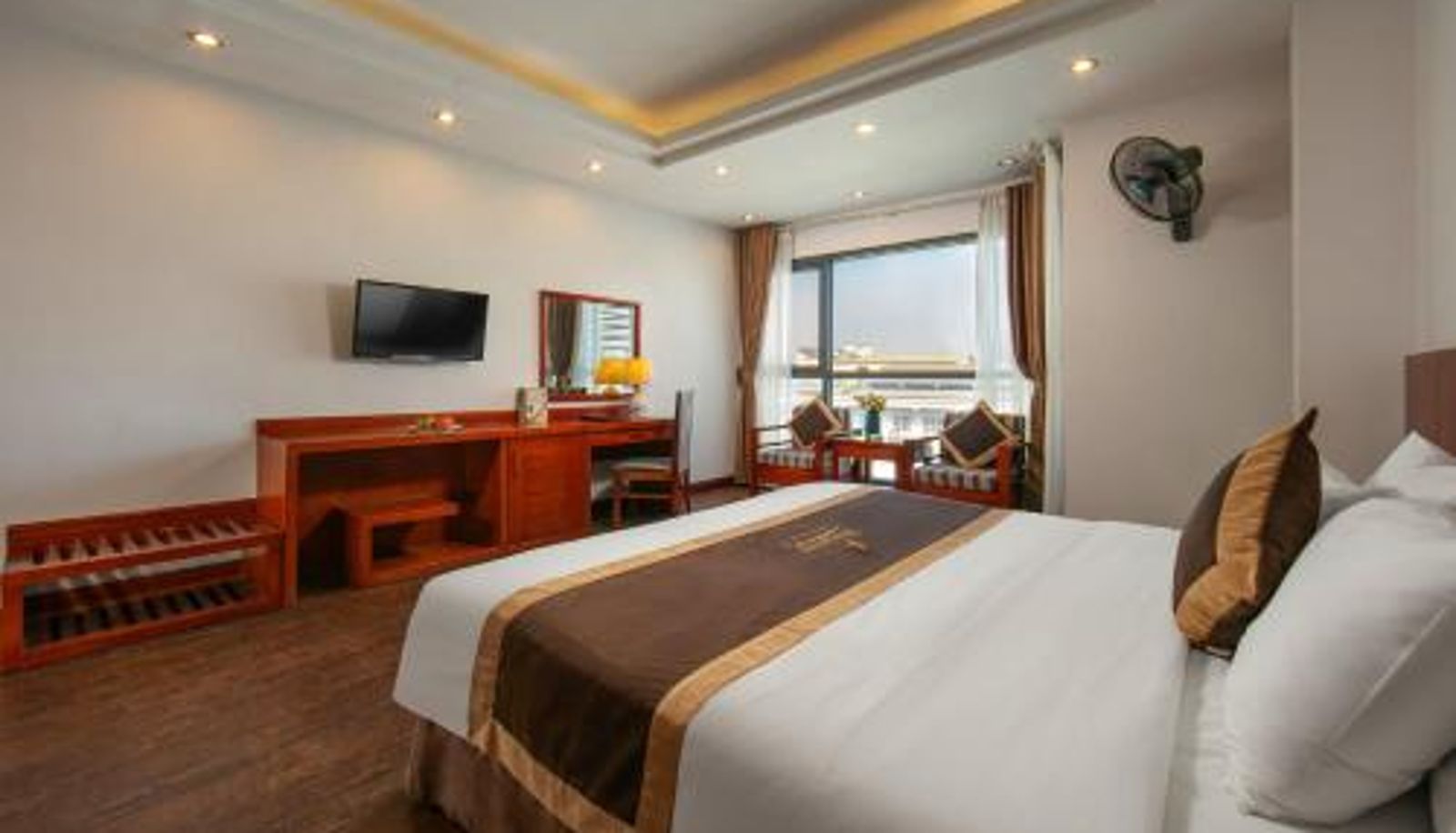 Info - Bounty Hotel
