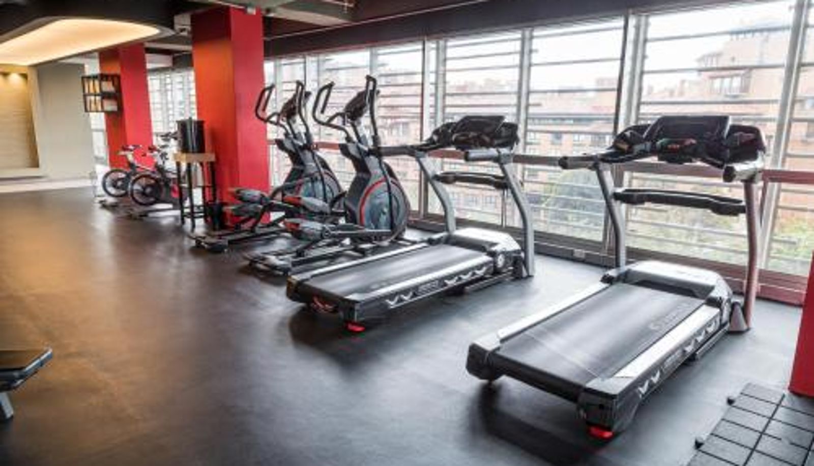 Zona de bienestar y gimnasio - Sonesta Hotel Bogotá