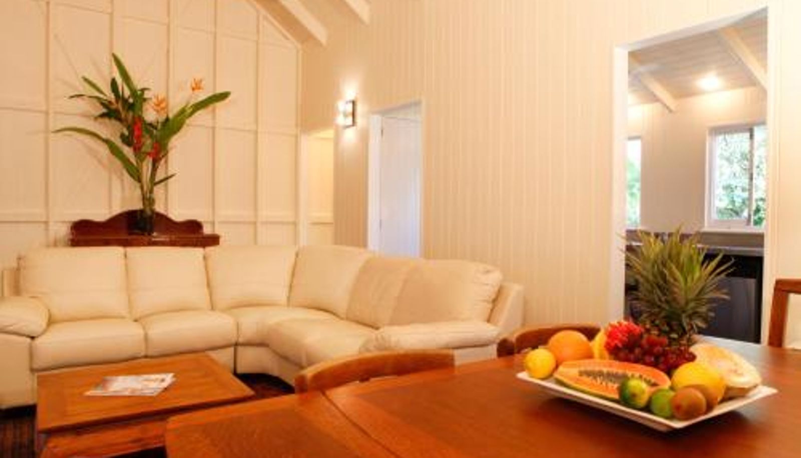 Info - Port Douglas Cottage & Lodge