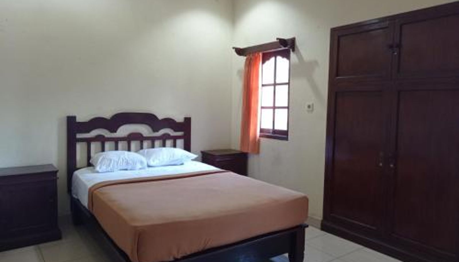 Info - Hotel Mawar Sari Mitra RedDoorz