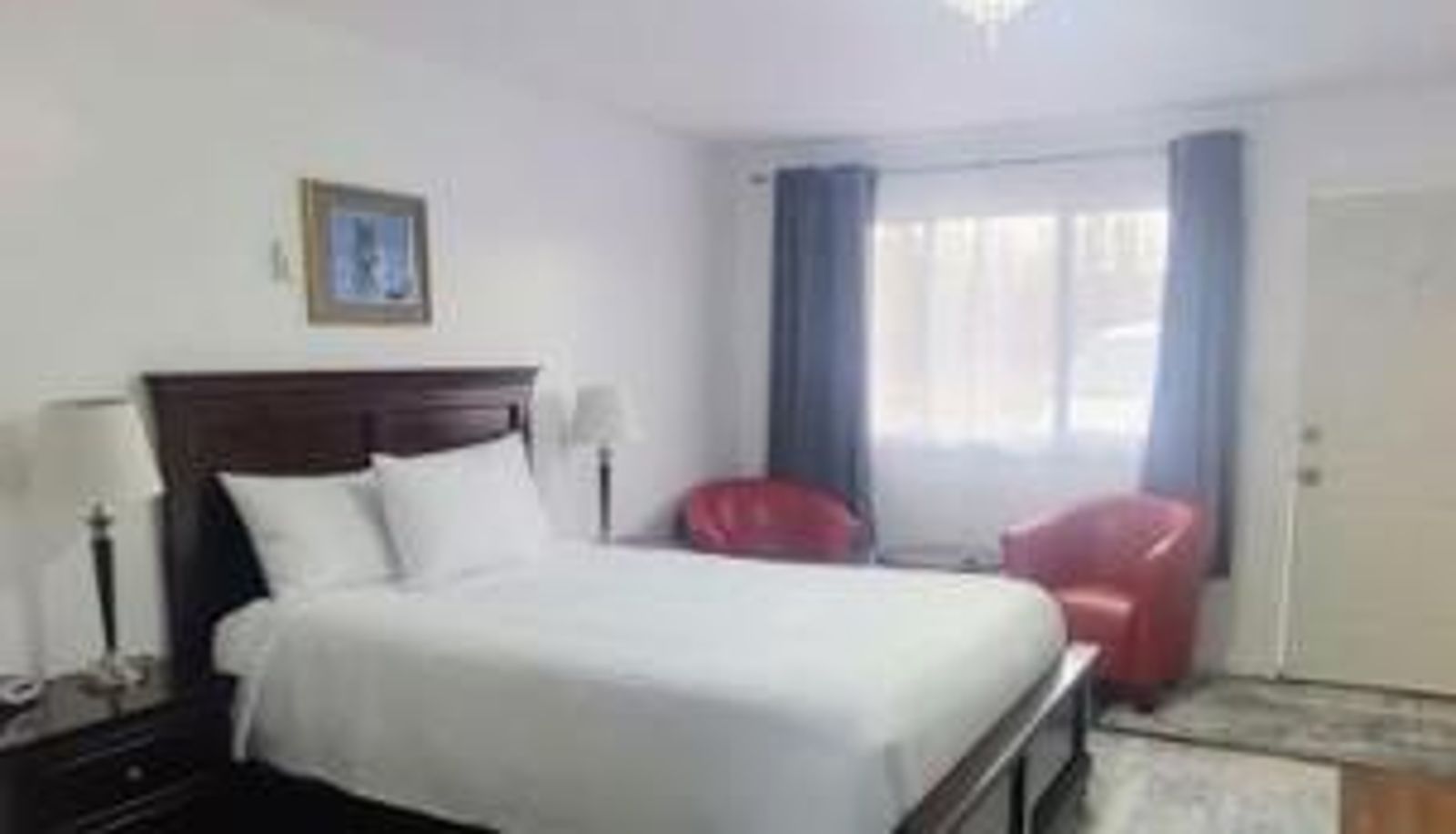 Info - White Fang Motel