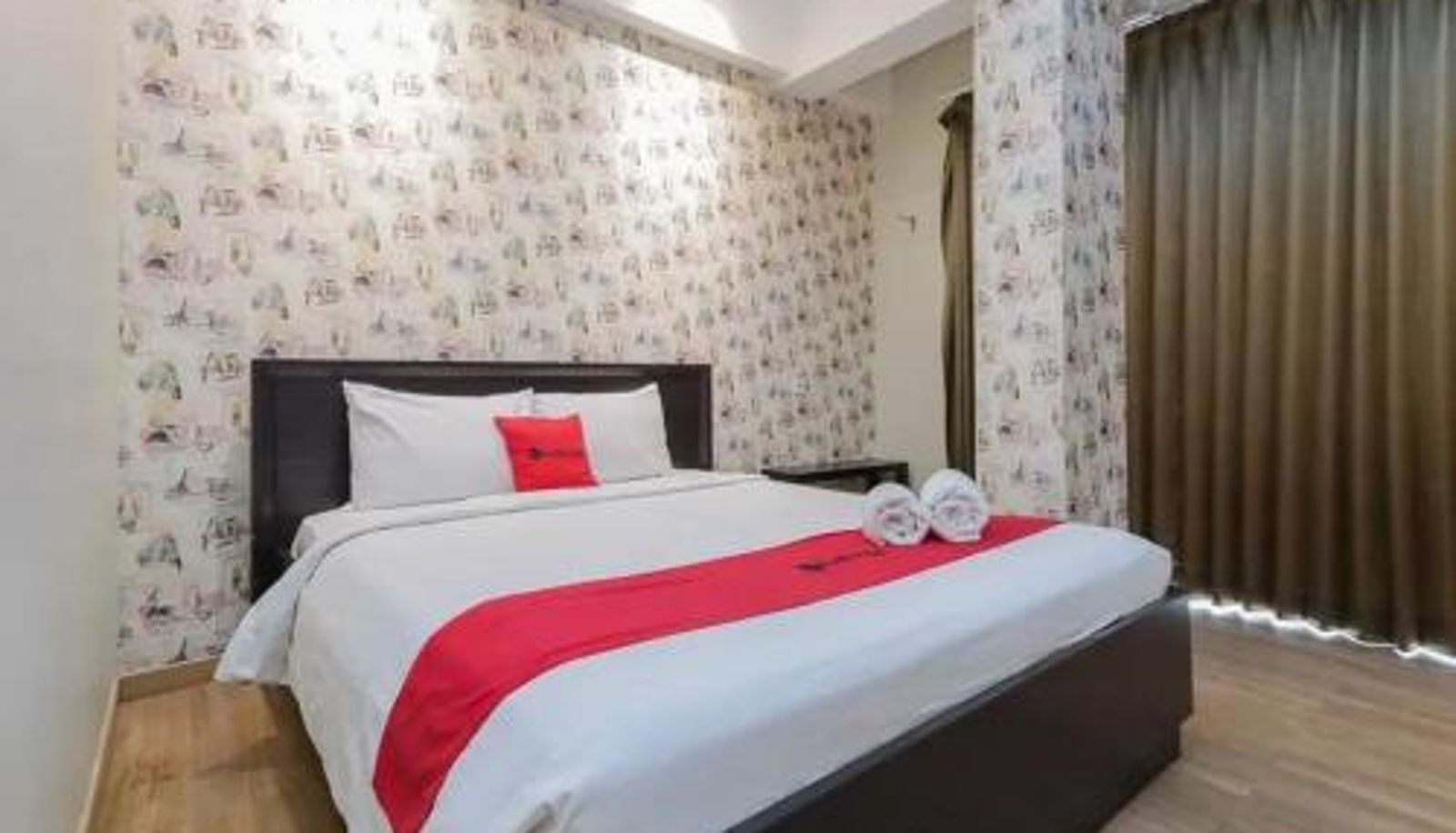 Familienzimmer - RedDoorz Plus at Riverside Malang