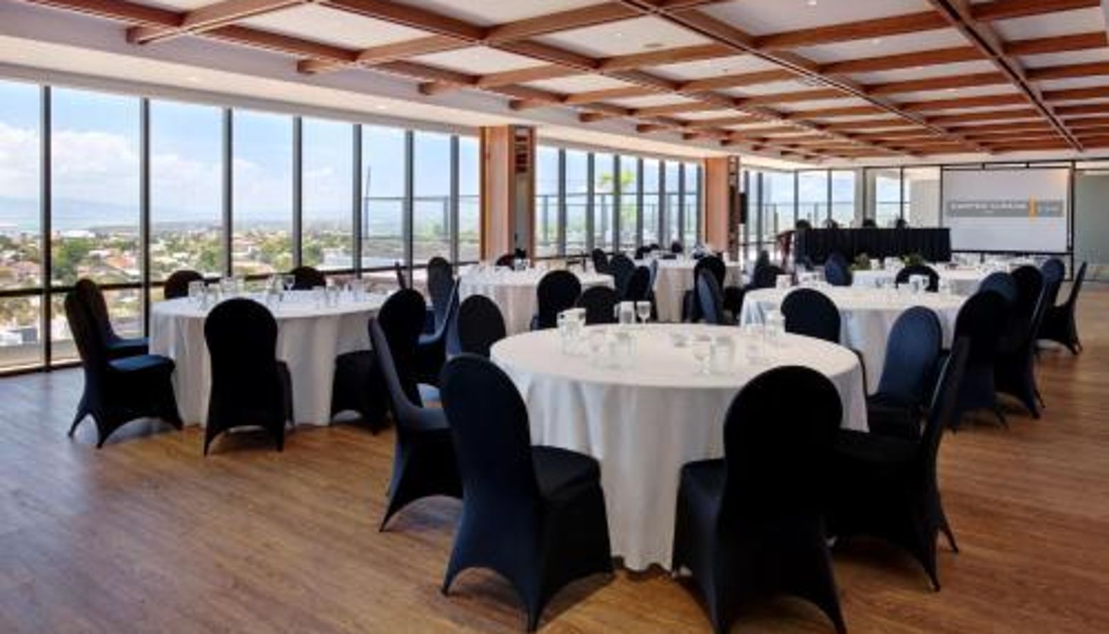 Salle de conférence - Harper Kupang by ASTON
