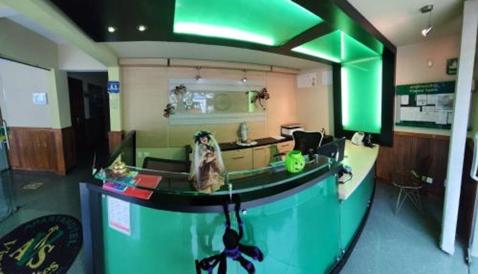 Buitenruimte van het hotel - Apartahotel Vincent Suites