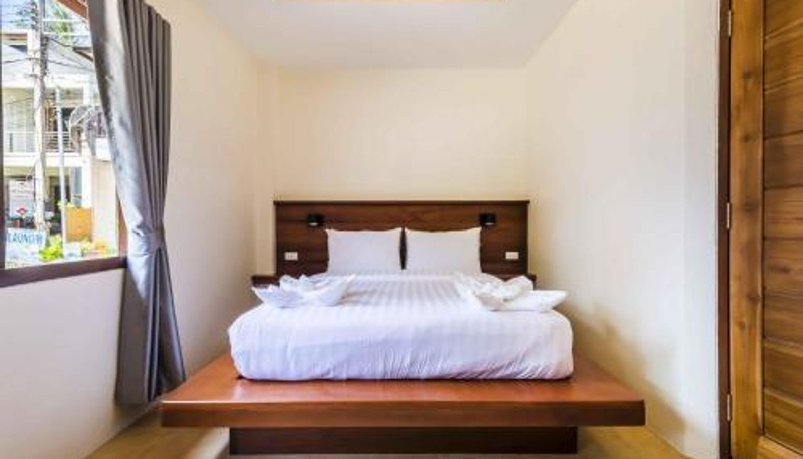 Info - Wyh Hotels