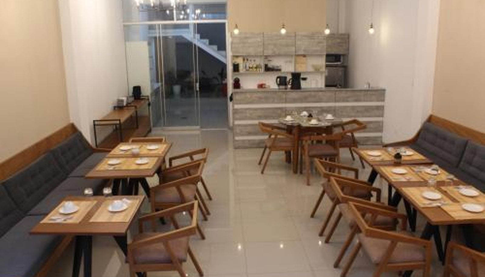 Frühstücksraum innerhalb des Restaurants - Apart Hotel Familiar en el Centro de Tacna Hasta 5 Personas