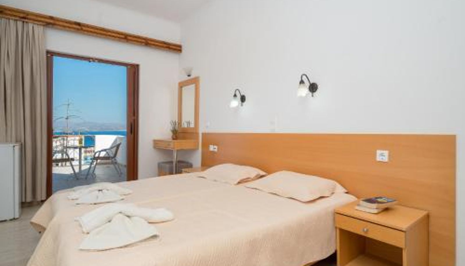 Zimmer - Adonis Hotel