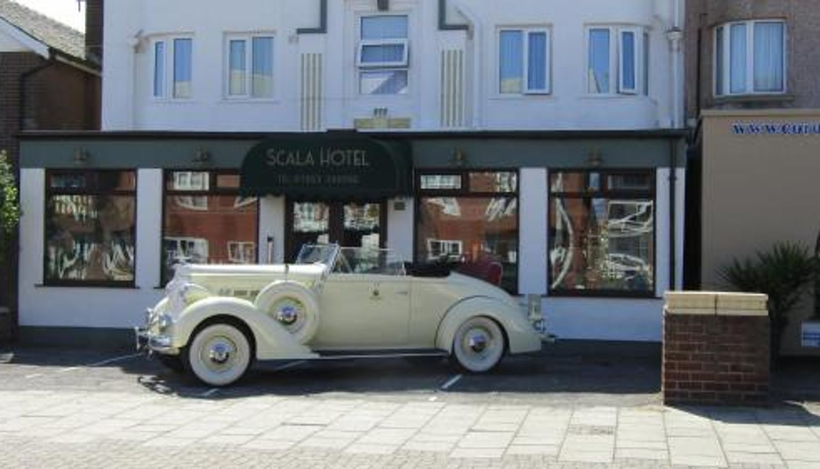 Zona exterior del hotel - The Scala Hotel