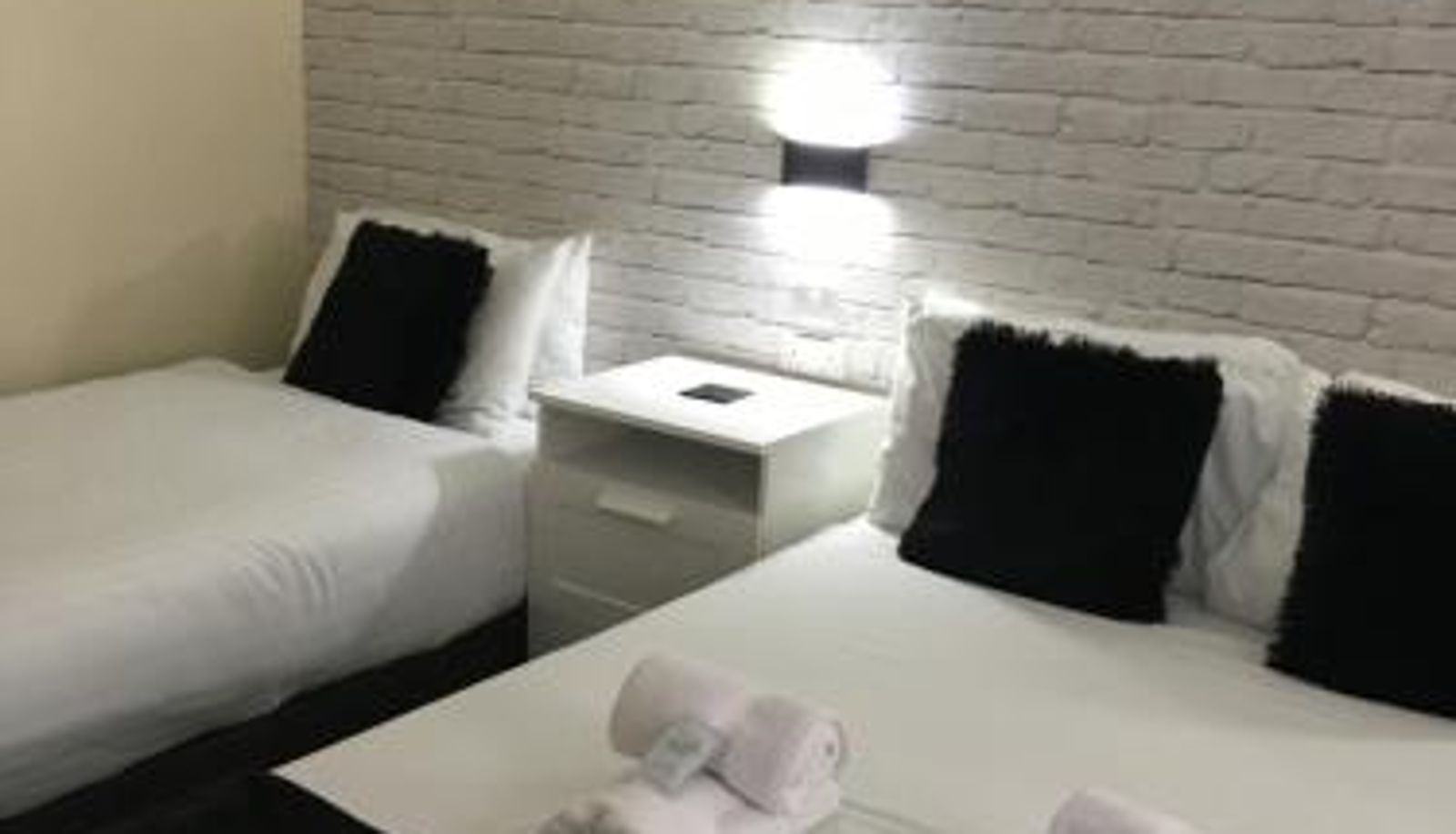 Family room - Happy Return Hotel