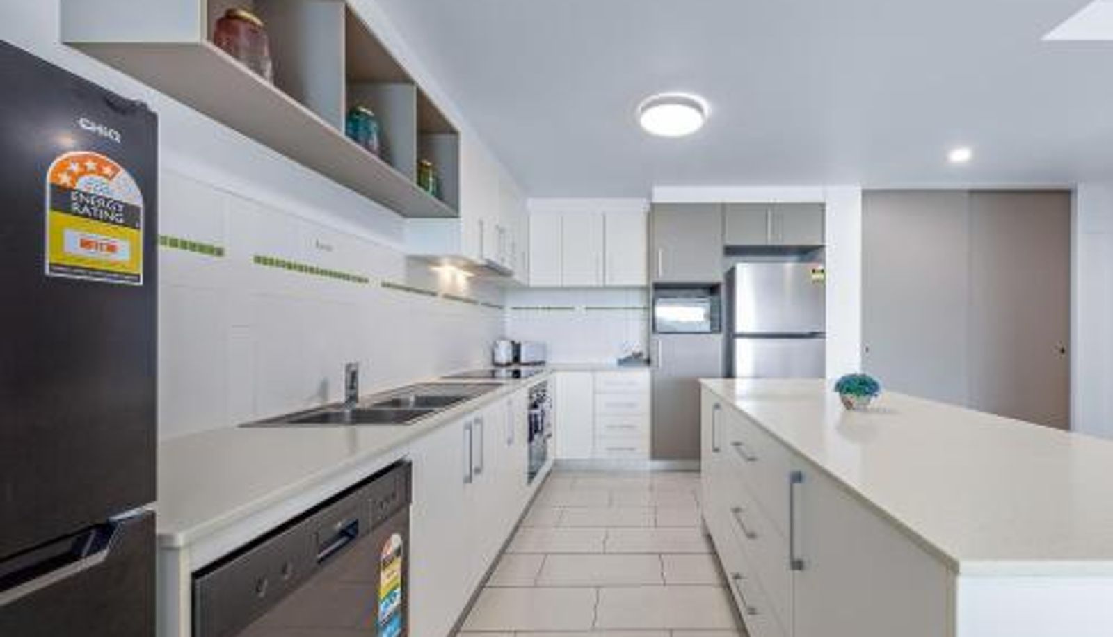 Apartment - Airlie Summit Apartments