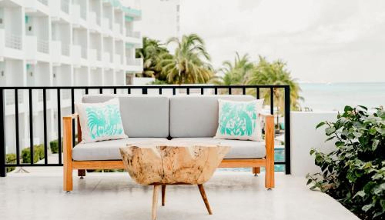 Info - Hotel B Unique