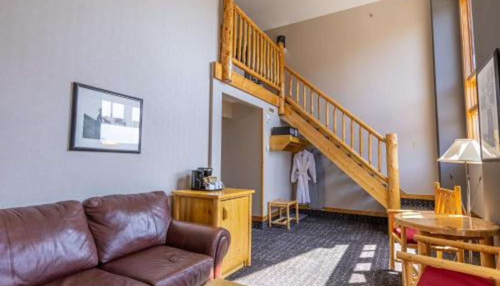 Info - Brewster Mountain Lodge