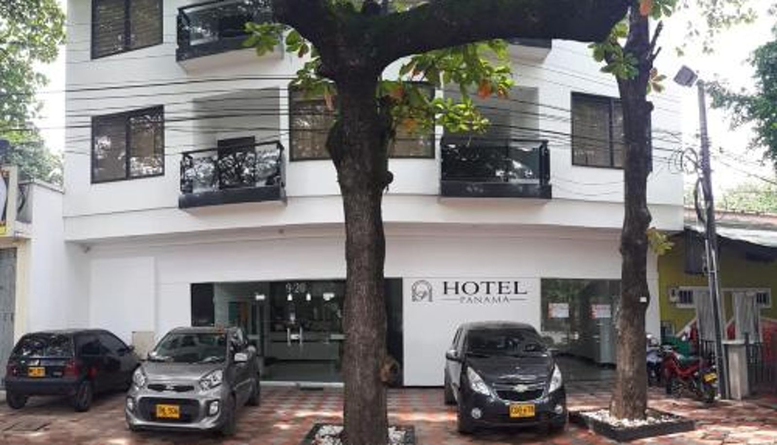 Hotel outdoor area - Hotel Panama