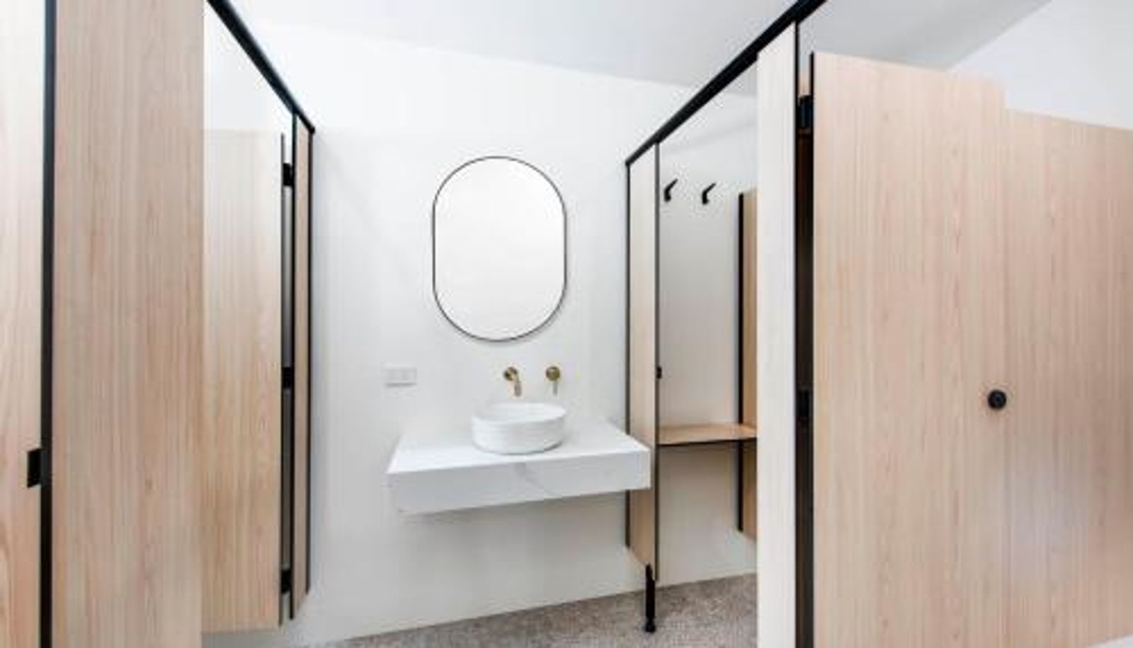 Standard room - The Paragon Hotel