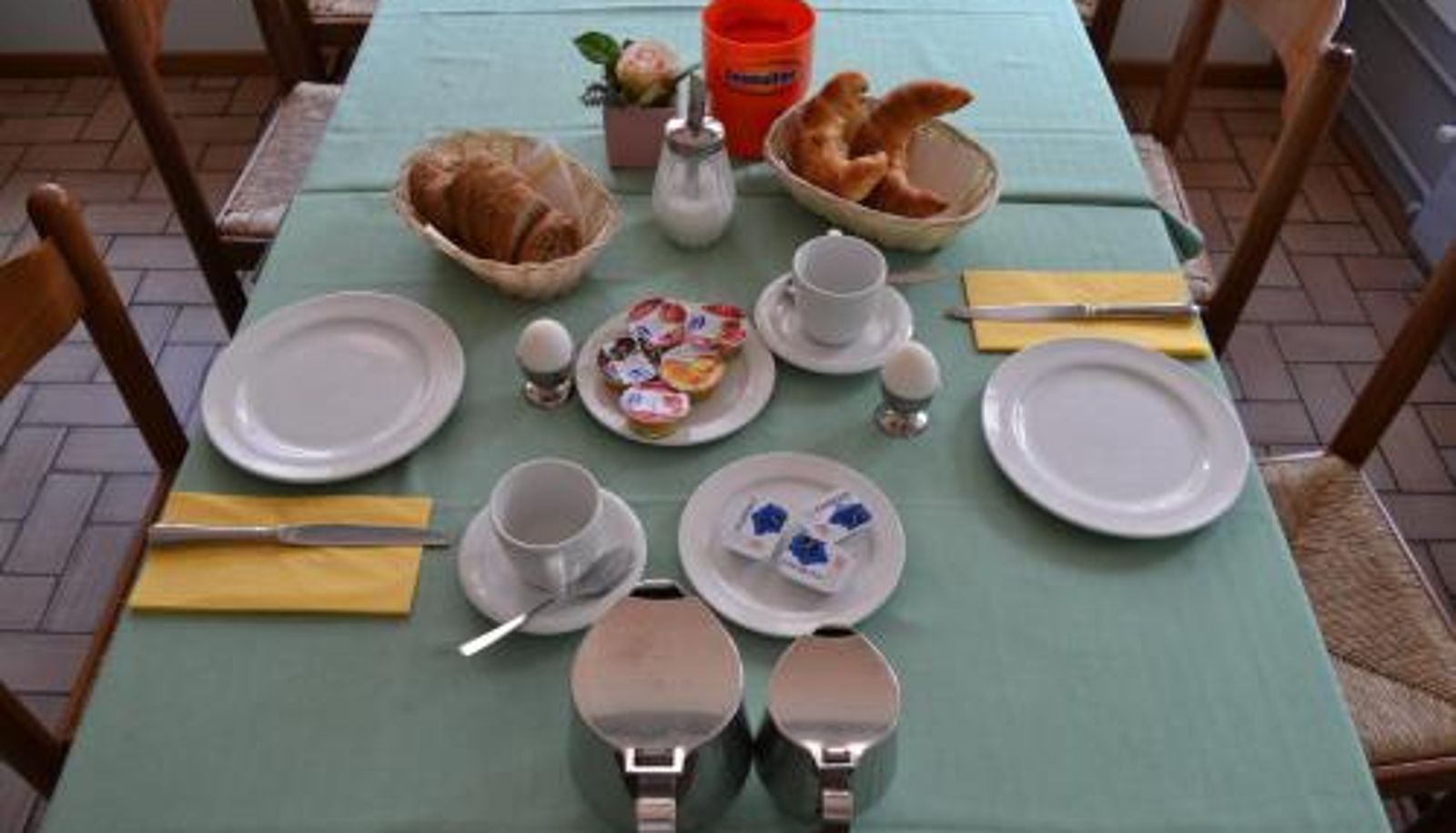 Salle de petit-déjeuner dans le restaurant - Hotel della Stazione