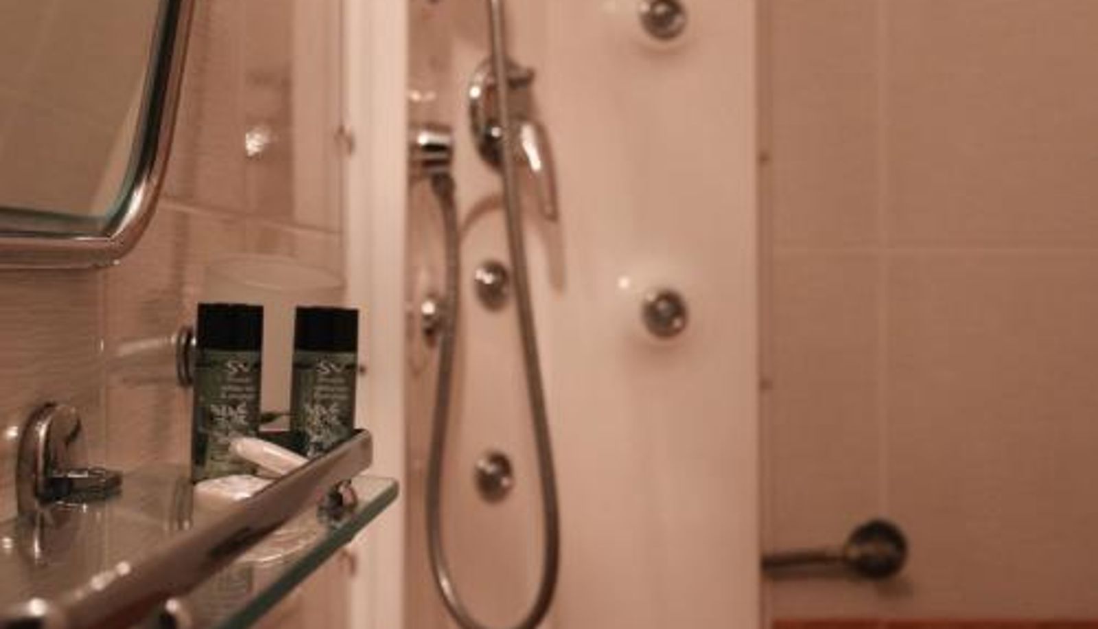 Camera - Enastron Hotel