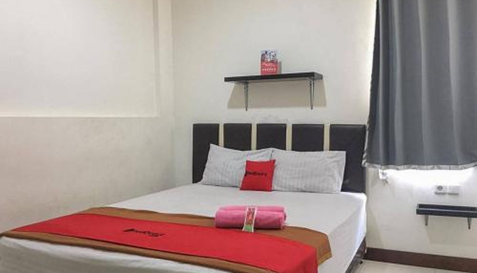 Habitación - RedDoorz at Karangploso 2