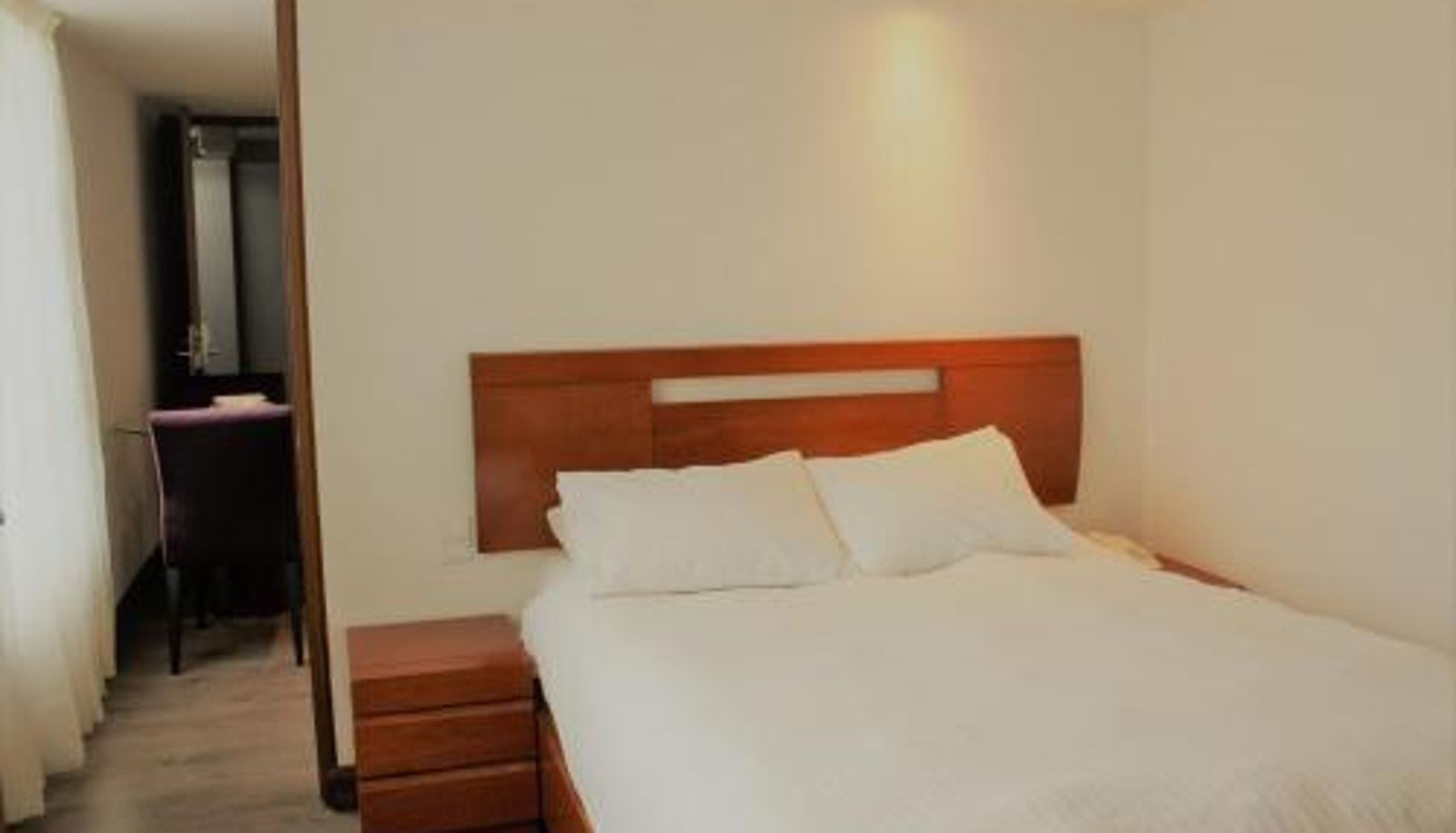 Room - Condesa Suites