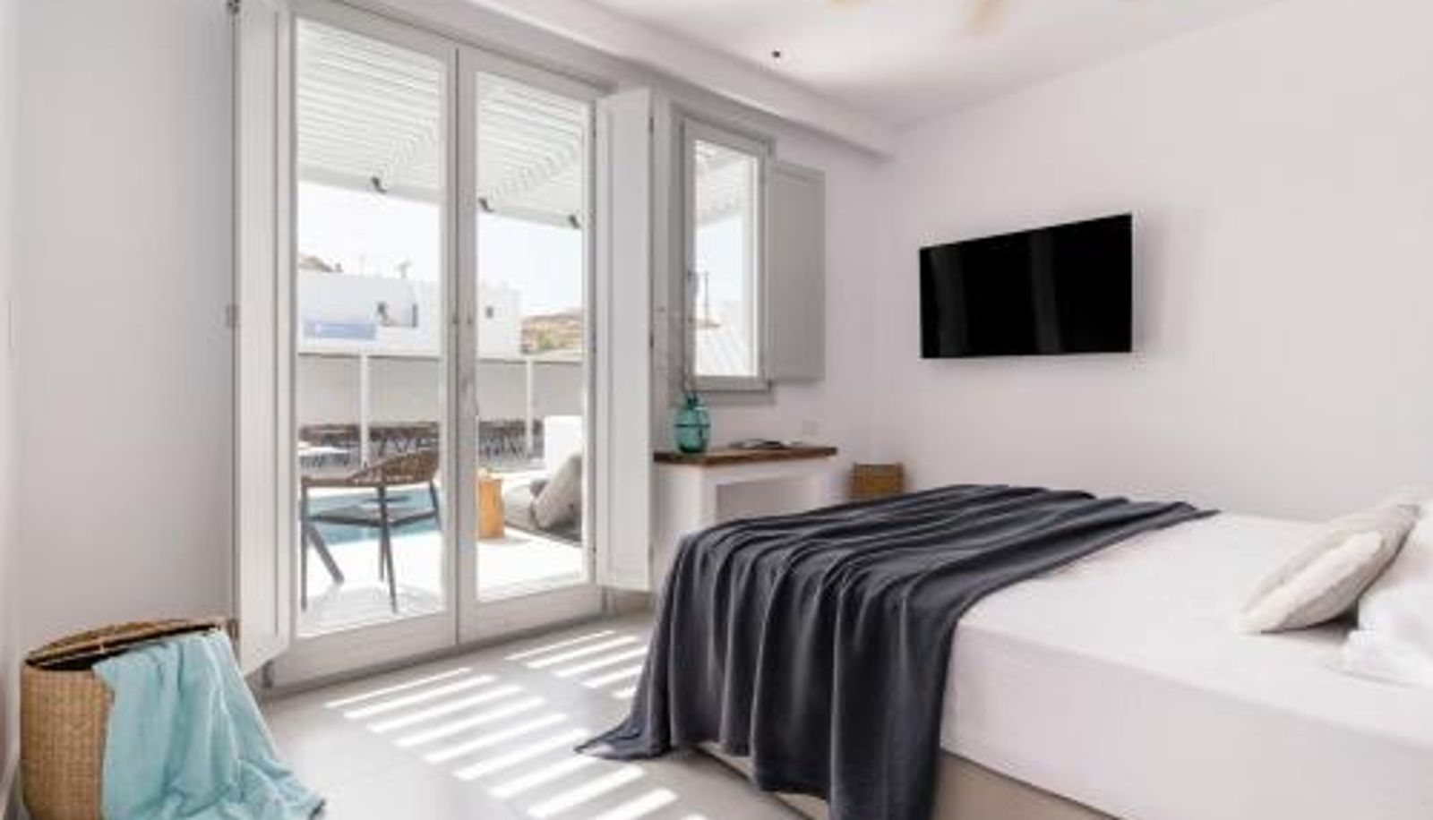 Zimmer - Adults Only Quartano Suites by Heliessa