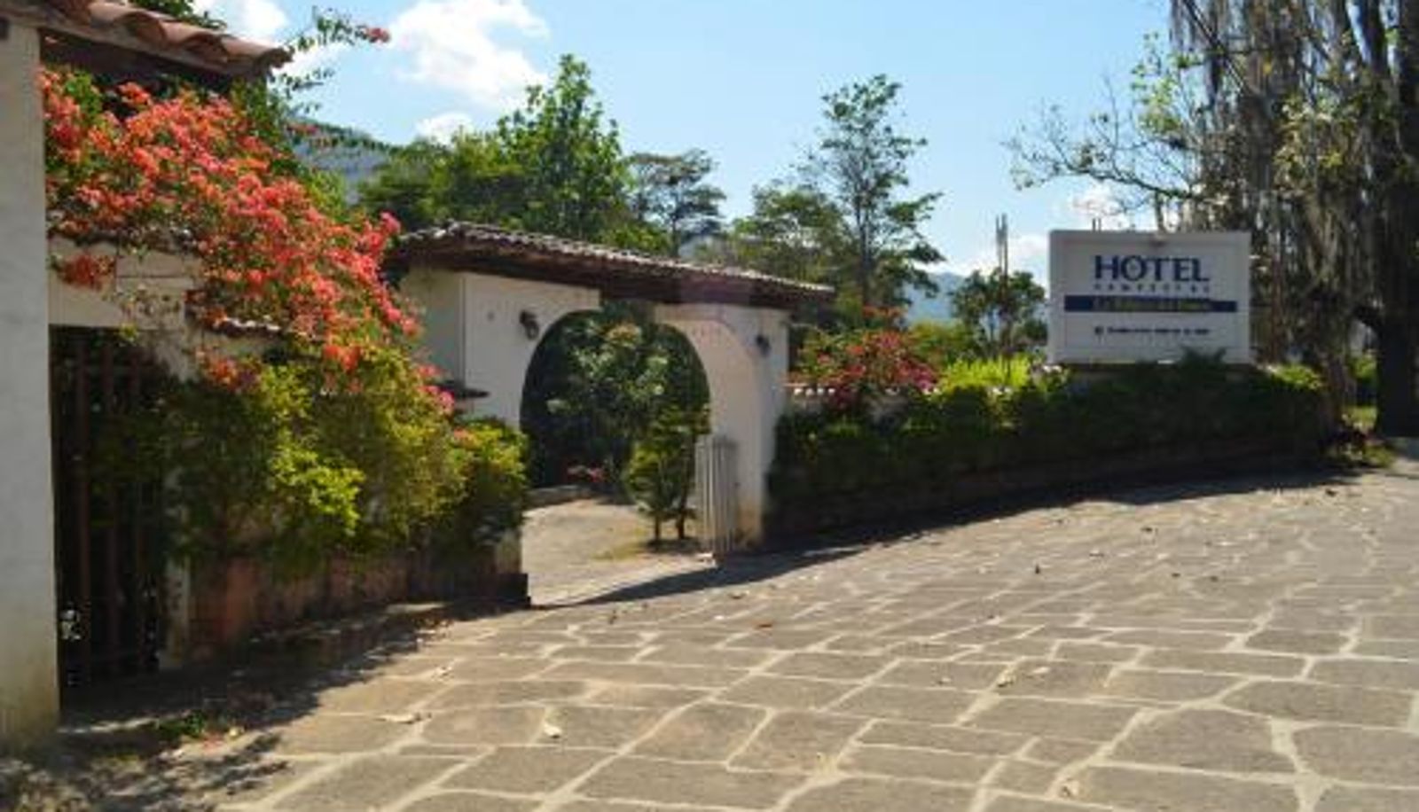 Info - Hotel Campestre La Ribera del Fonce