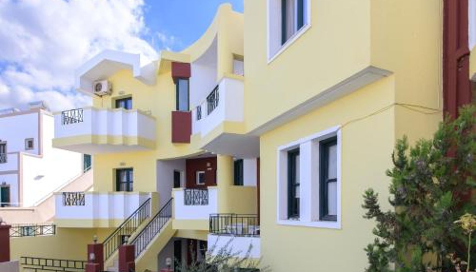Buitenruimte van het hotel - Ariadni Palace Apartments