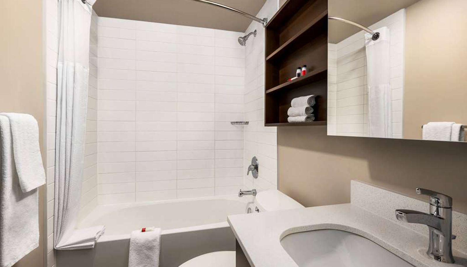 Camera - Microtel Inn & Suites by Wyndham Aurora