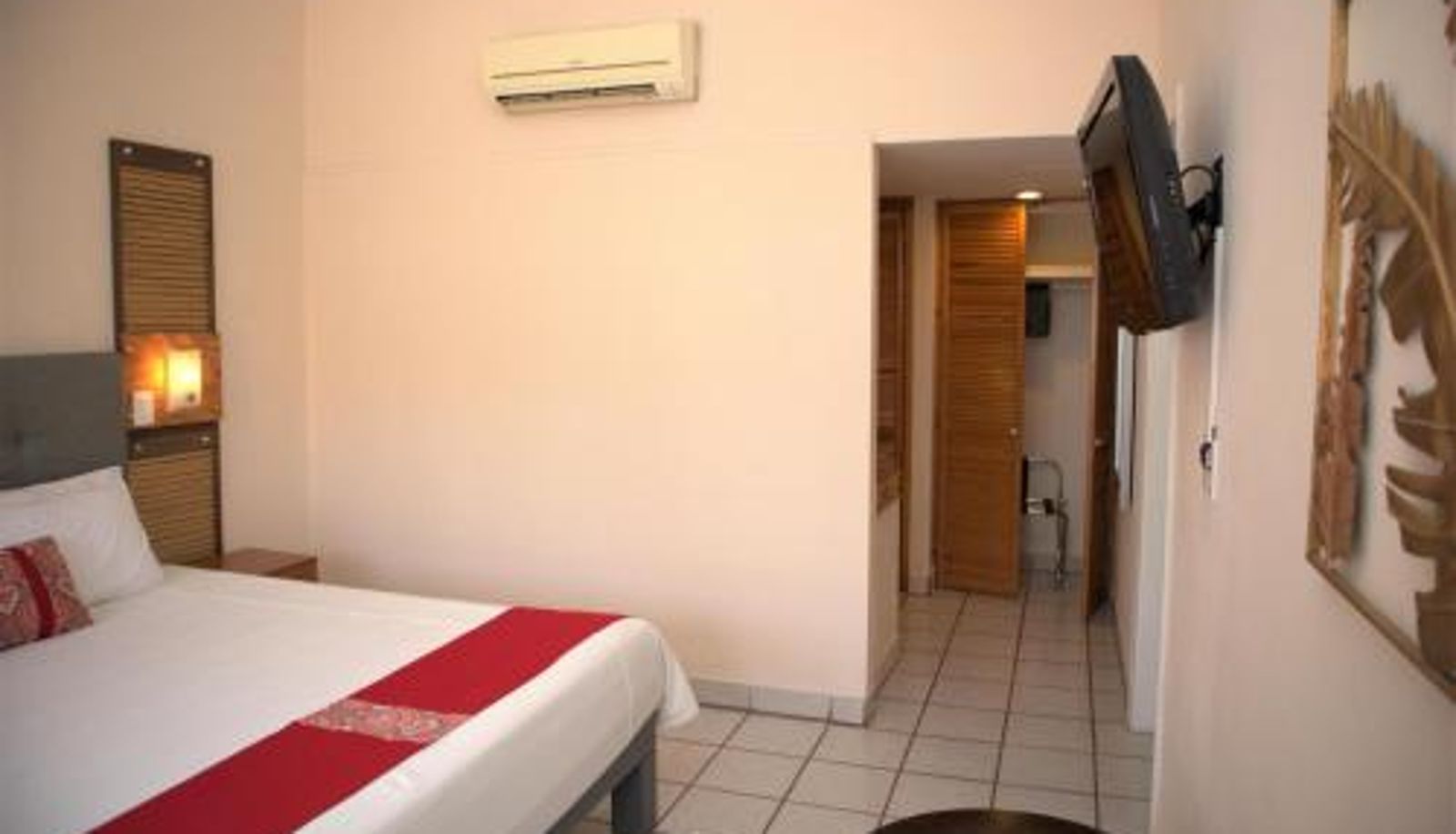 Room - La Concha Beach Hotel & Club