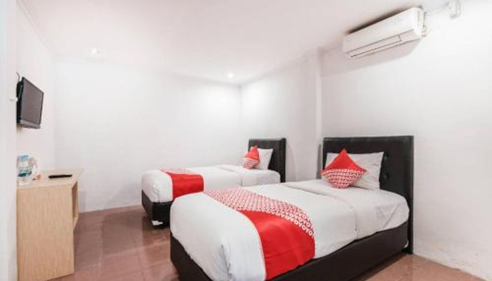 Room - Hotel O Bogor Puncak Near Padang Golf Bukit Pelangi Formerly Gunung Geulis Village