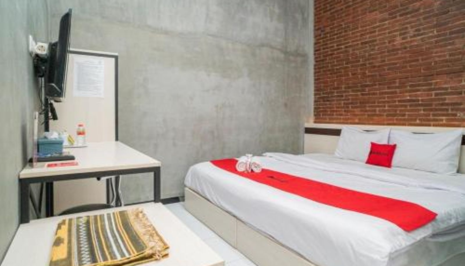Habitación - RedDoorz Syariah At Mitra Guest House