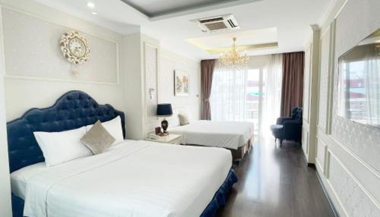 Zimmer - Luxury Old Quarter Hotel & Gym
