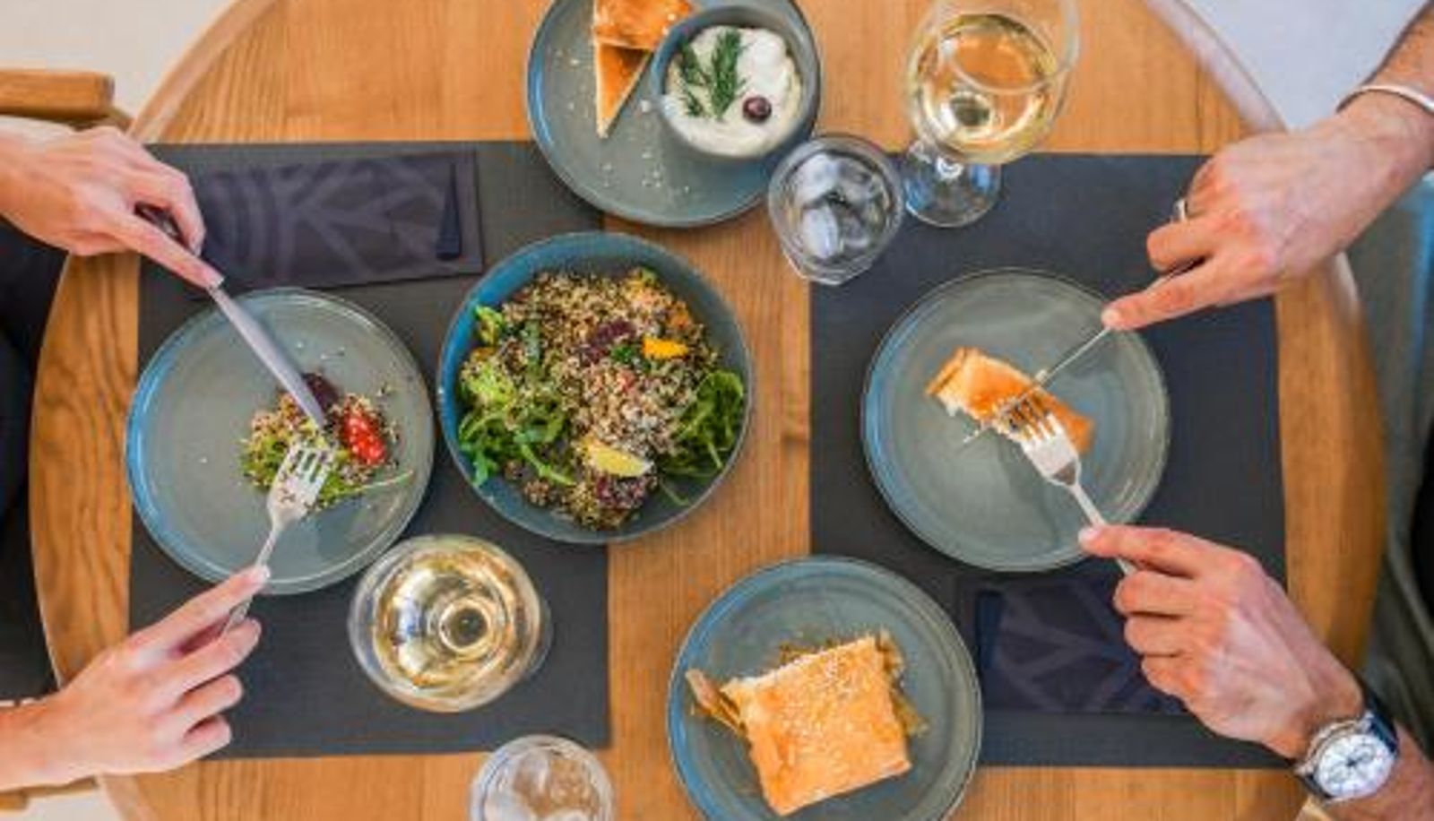 Frühstücksraum innerhalb des Restaurants - Paliomylos Spa Hotel