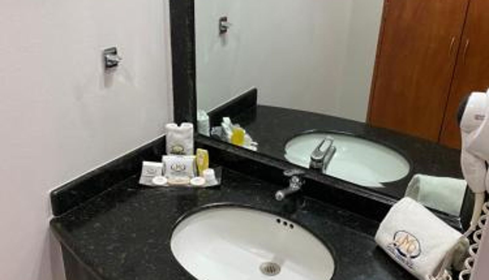 Bathroom - HOTEL MARIA RICO