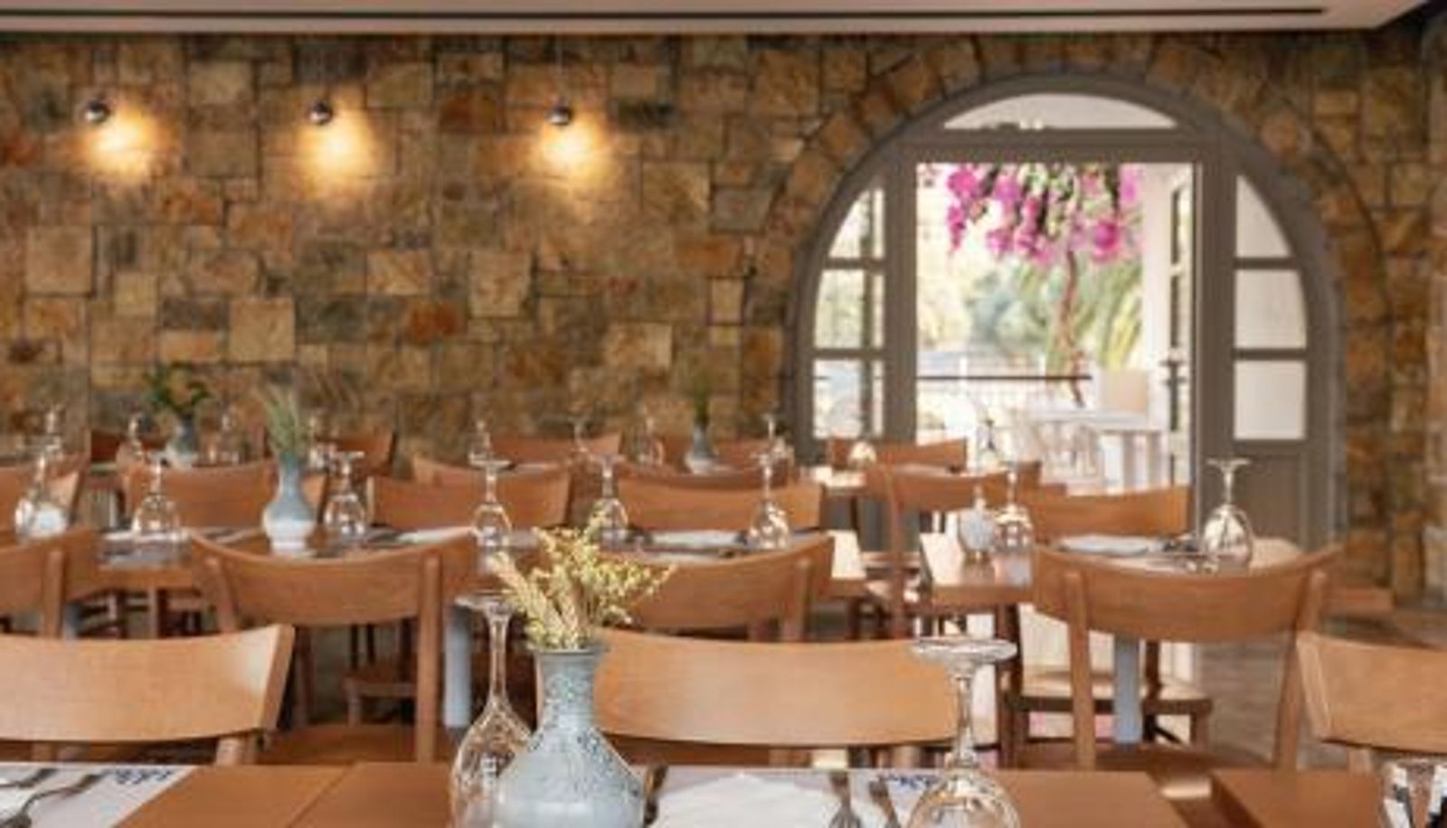 Info - Pedi Beach Hotel