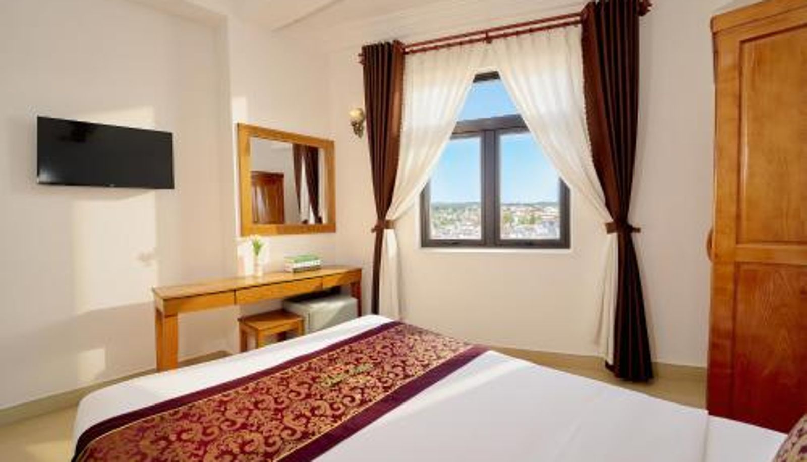 Standard room - Phu Tho Da Lat Hotel