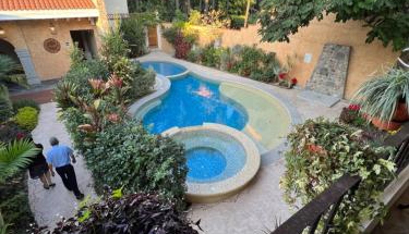 Piscina - Mesón de las Delicias