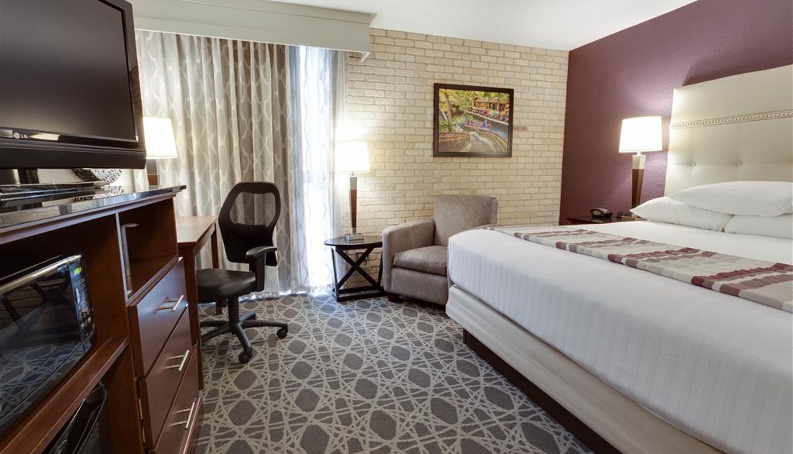 Room - Drury Inn and Suites San Antonio Northeast