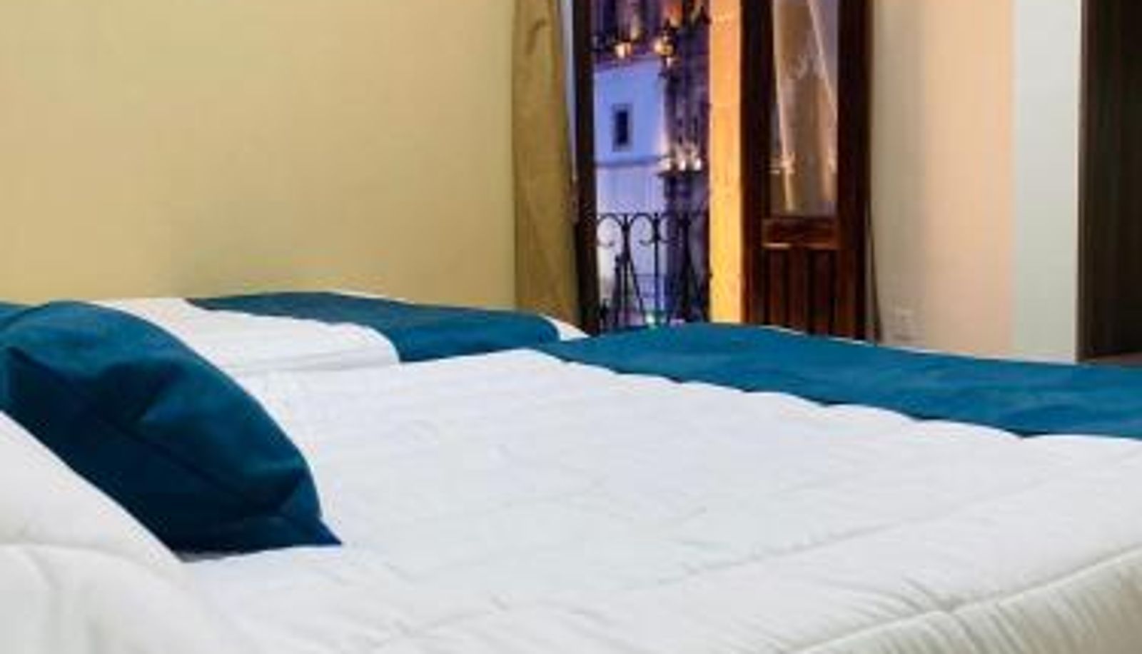 Room - La Casona Real