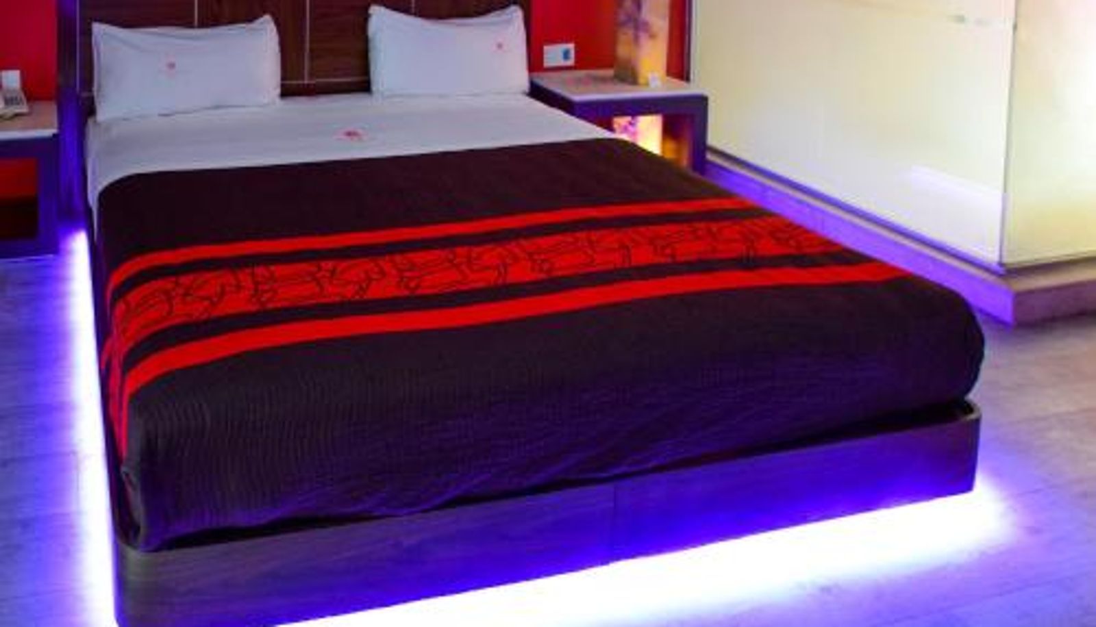 Kamer - Plutarco Suites