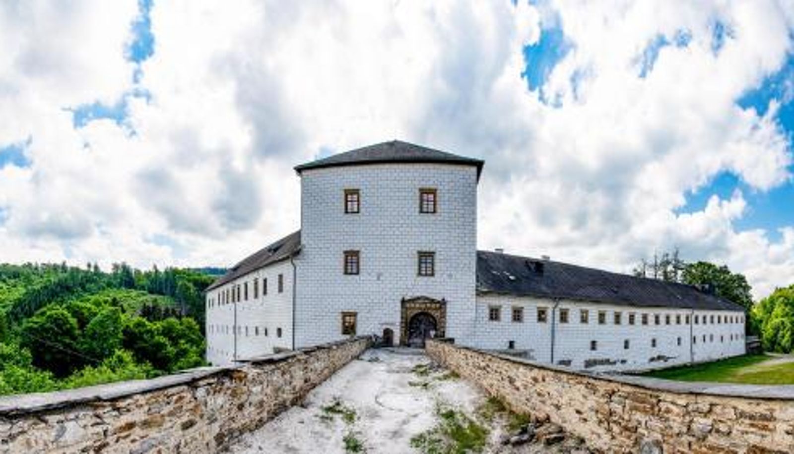 Info - zámek Kolštejn - hotel Chateau Goldenstein