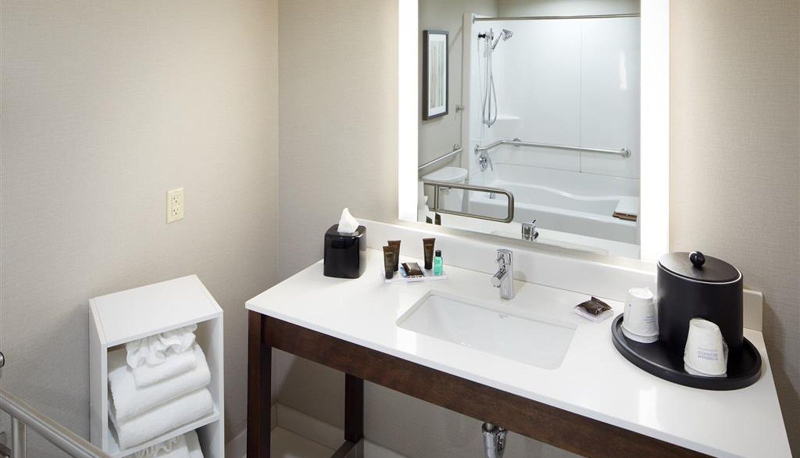 Room - Wingate by Wyndham St. Clairsville/Wheeling