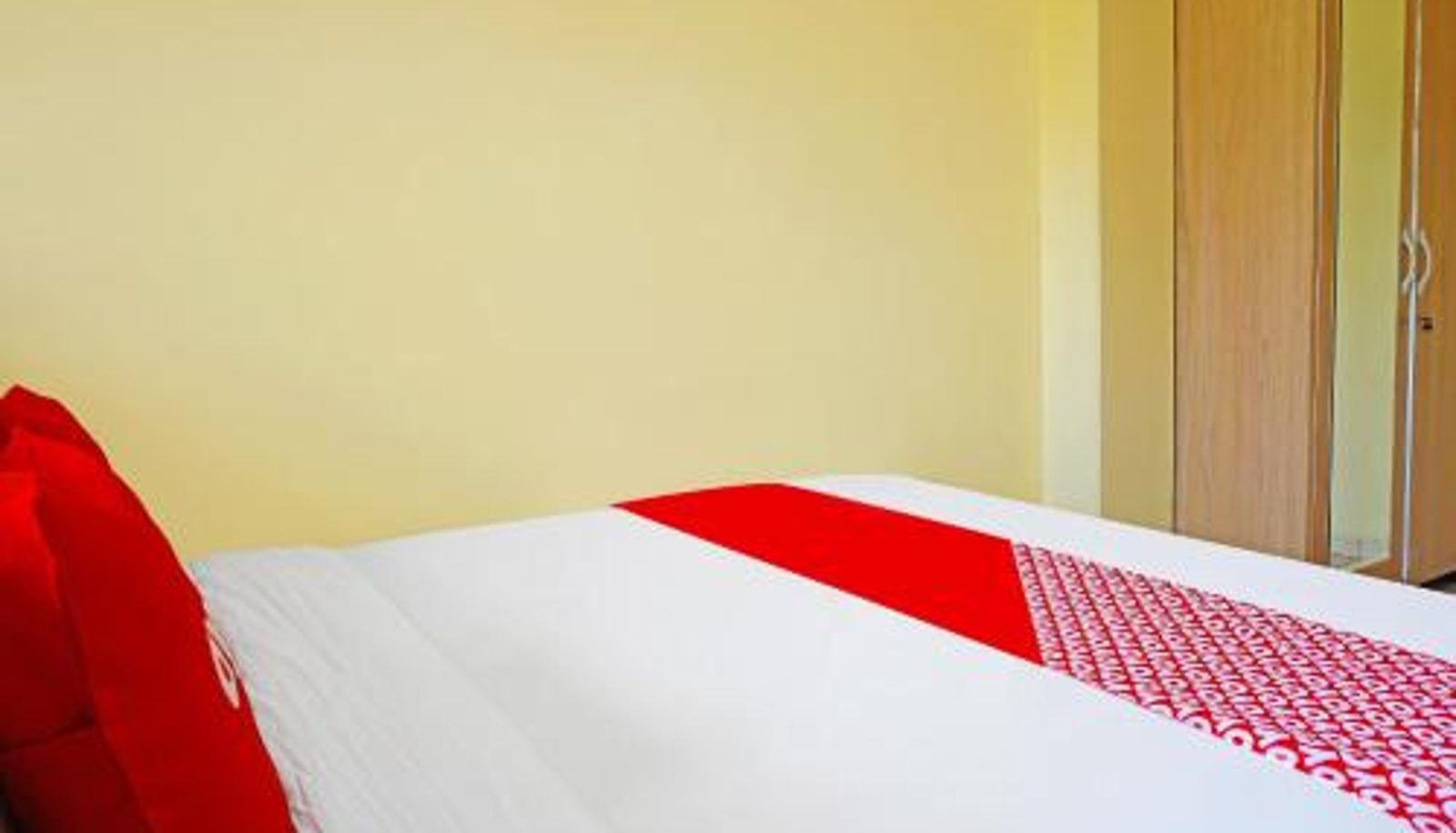 Zimmer - OYO 91580 Kost Bougenville Syariah