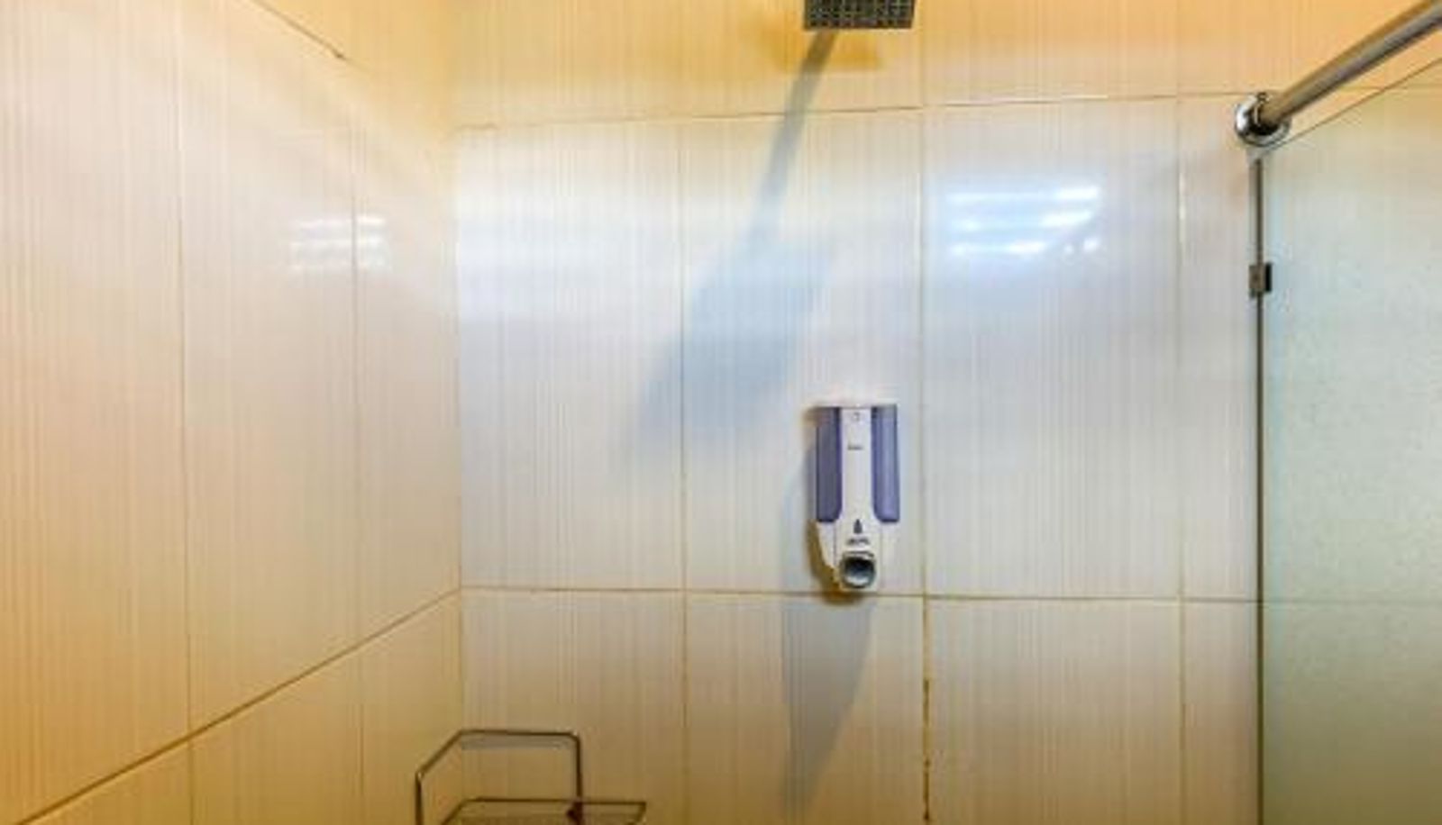 Zimmer - Urbanview Sasono Putro Condoongcatur by RedDoorz