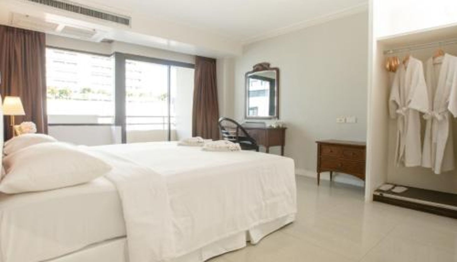 Room - Forum Park Hotel