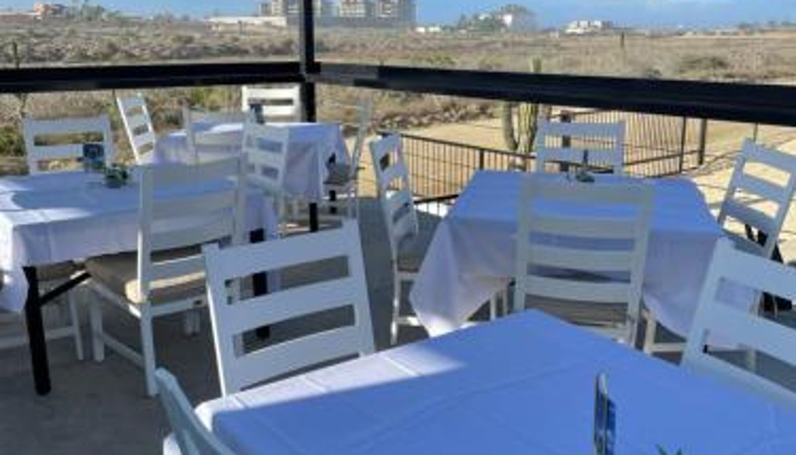 Salle de petit-déjeuner dans le restaurant - Las Palmas Hotel - Cerritos Beach