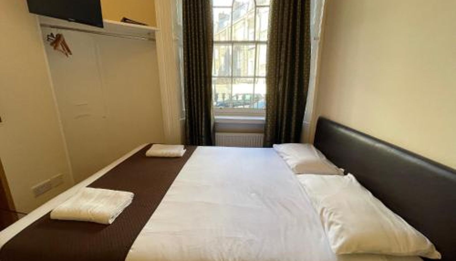 Pokój trzyosobowy - Kings Cross Hotel