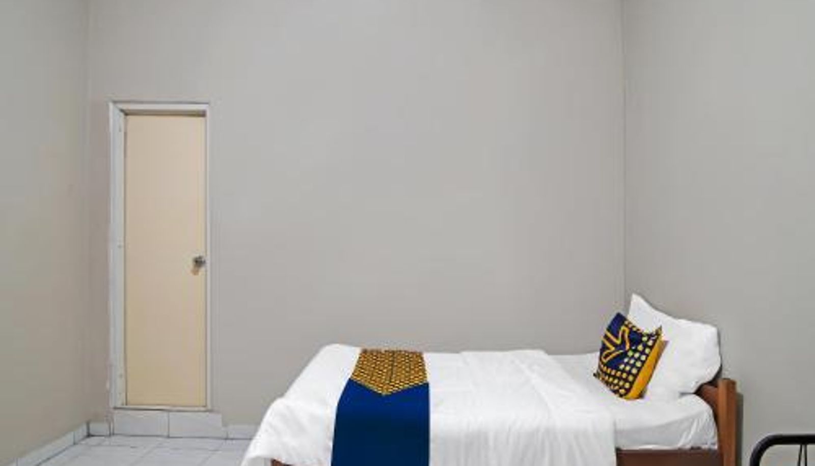 Room - Hotel O Flamboyan 25 Homestay Syariah