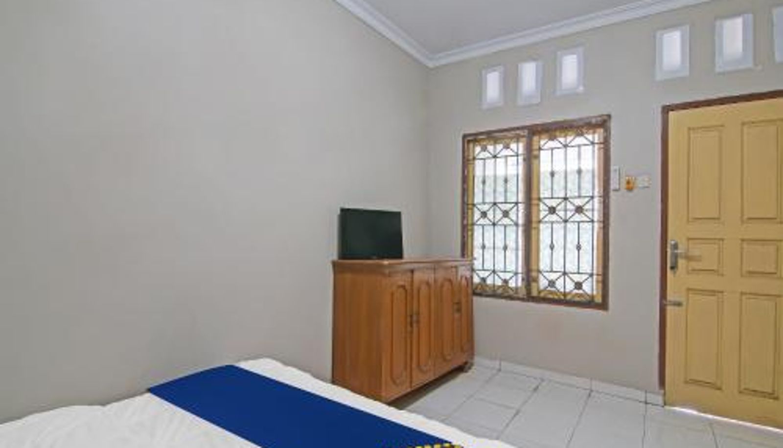 Room - Hotel O Flamboyan 25 Homestay Syariah