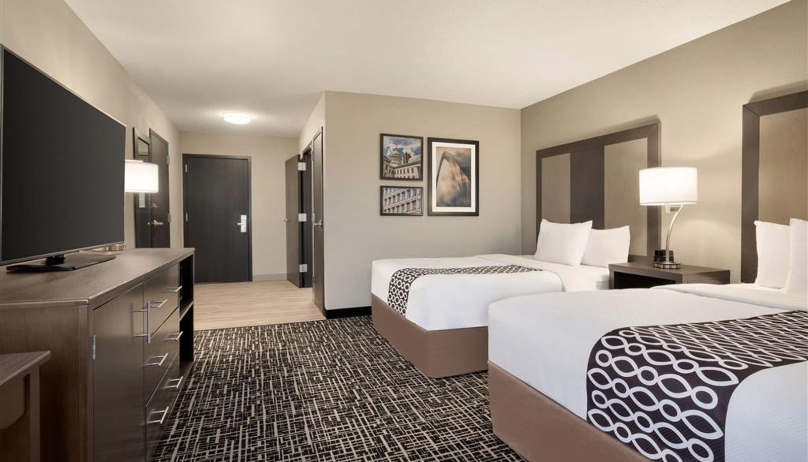 Room - La Quinta Inn & Suites by Wyndham St Louis Route 66